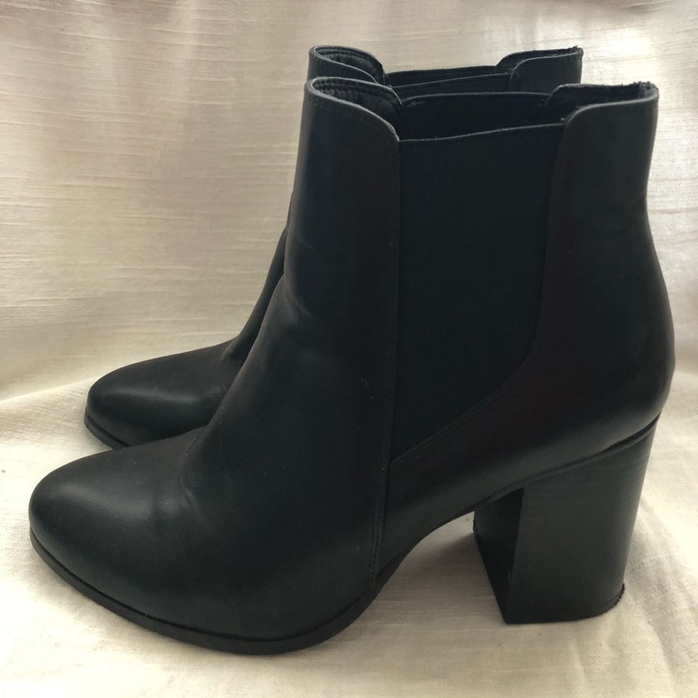 Heeled boots